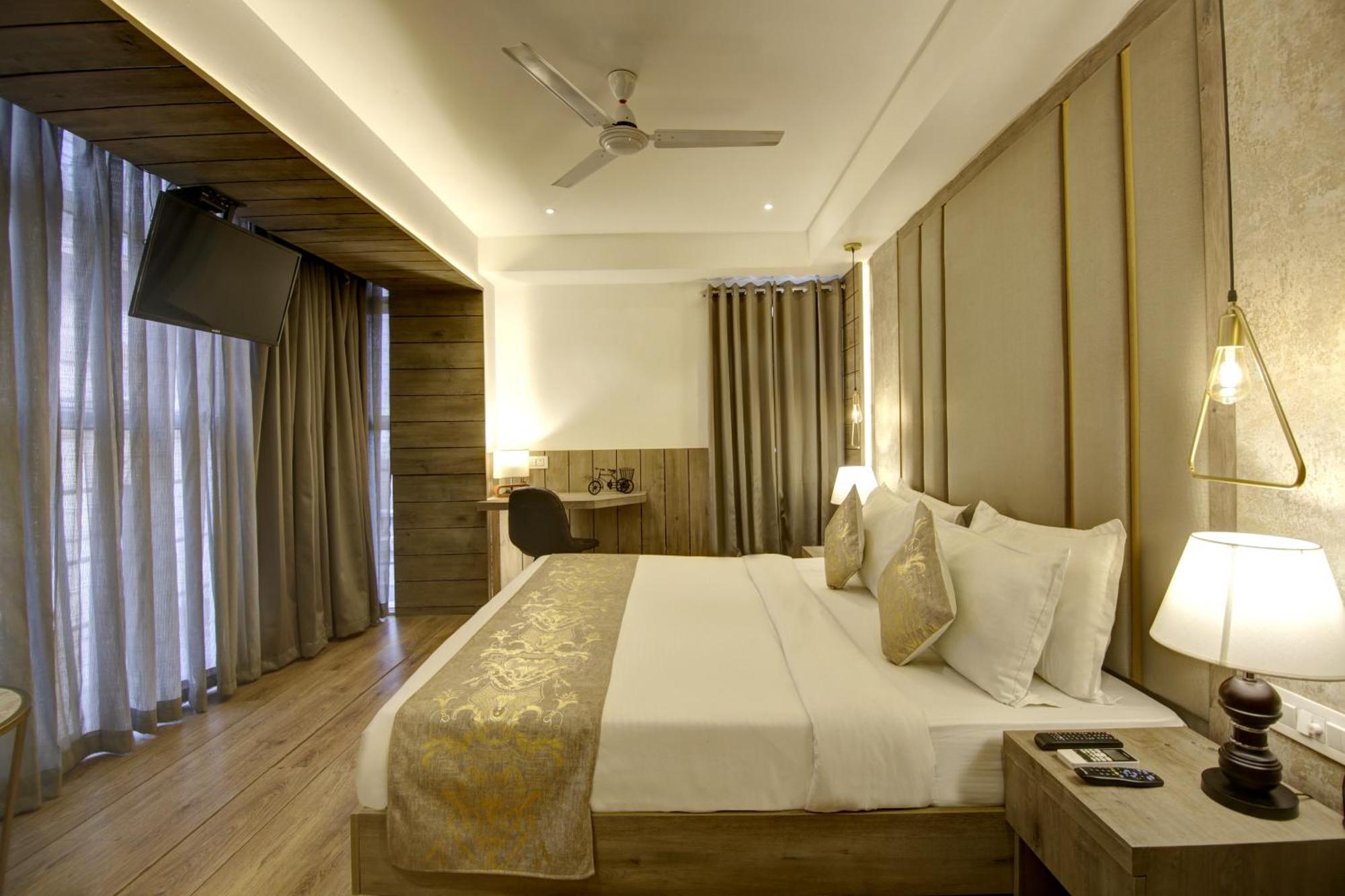 Hotel Town Grand Patel Nagar New Delhi Exterior foto