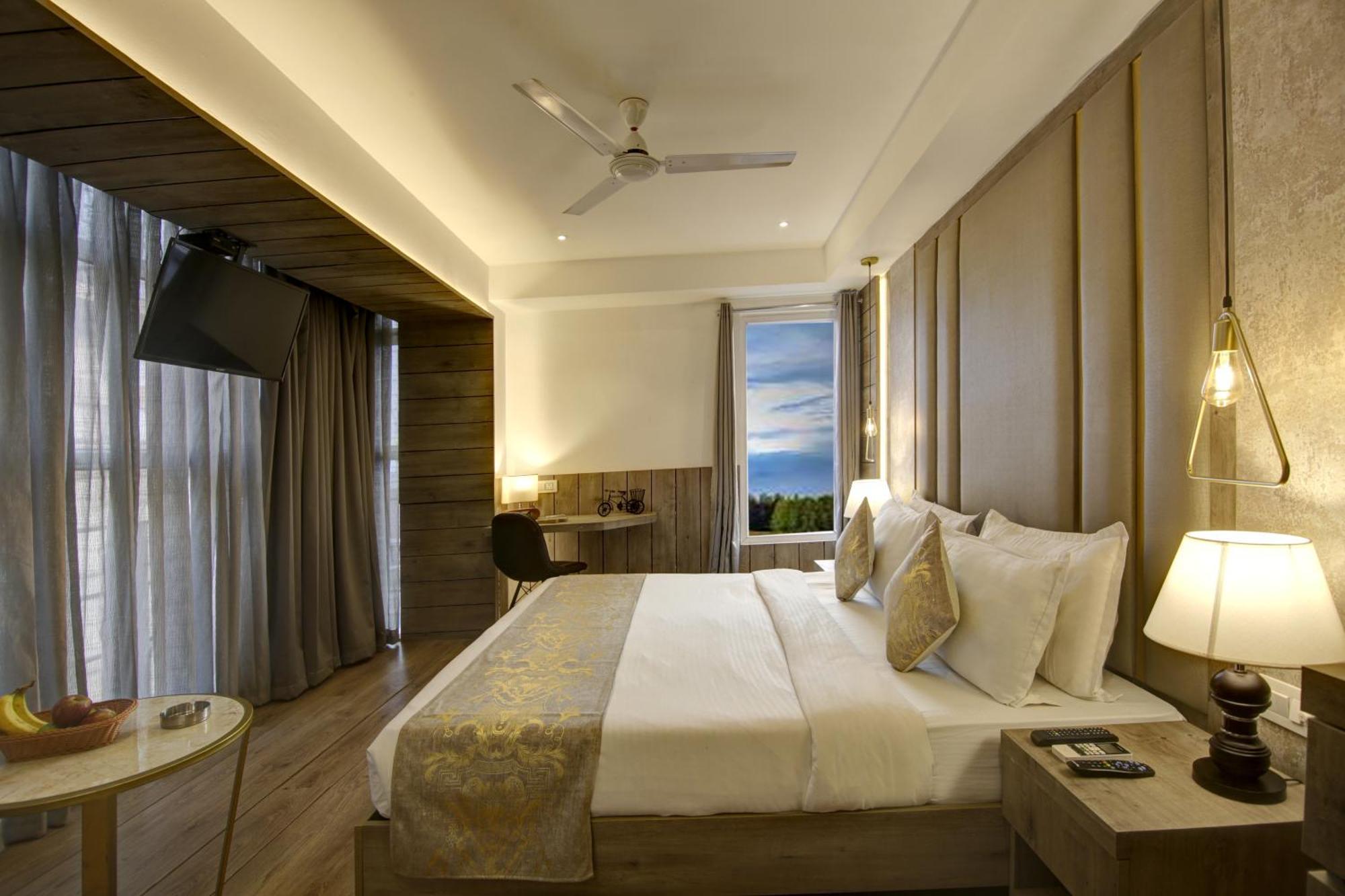 Hotel Town Grand Patel Nagar New Delhi Exterior foto