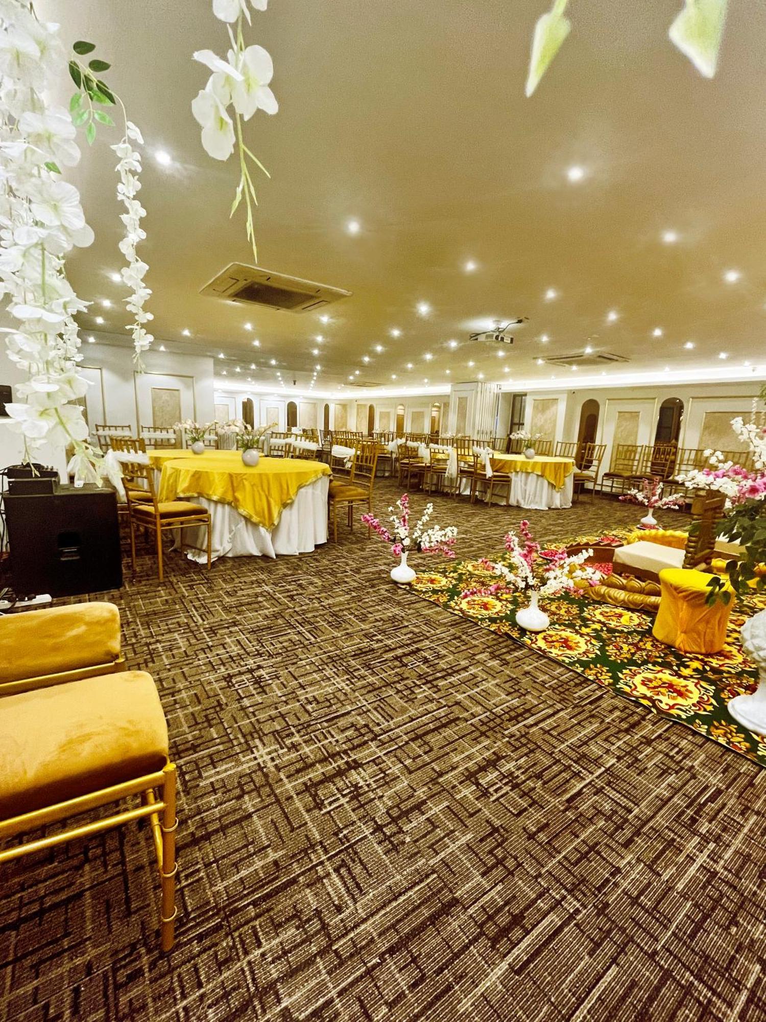 Hotel Town Grand Patel Nagar New Delhi Exterior foto